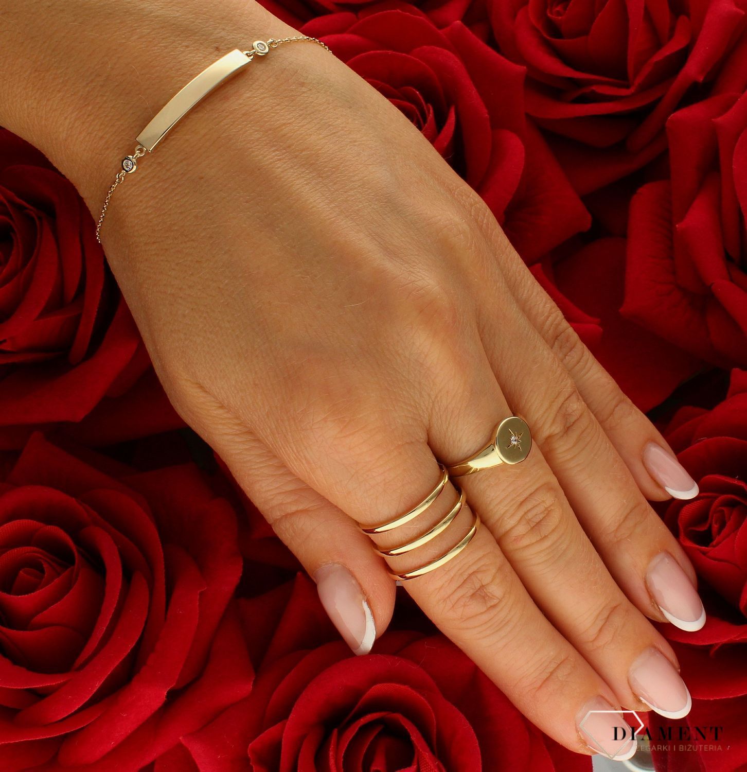 Złota bransoletka damska 375 celebrytka z blaszką do graweru BR 3721 375. Złota bransoletka damska. Złota bransoletka próby 375. Bransoletka złota damska delikatna celebrytka. Bransoletka złota celebrytka idealna na p.jpg